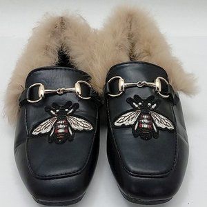 BEE Women's Black Leather slippers
